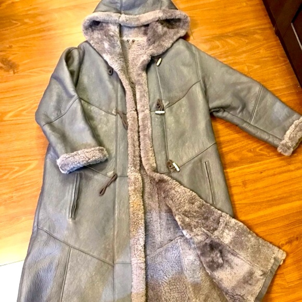 Genuine leather and shearling coat, size L